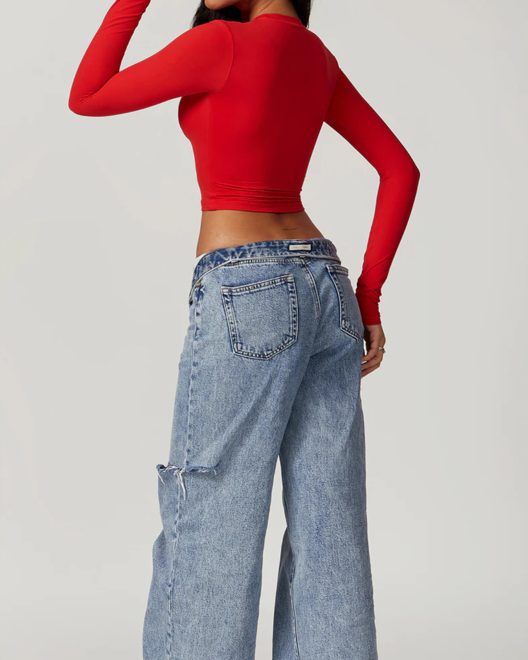 ESSENTIAL LONG SLEEVE TOP