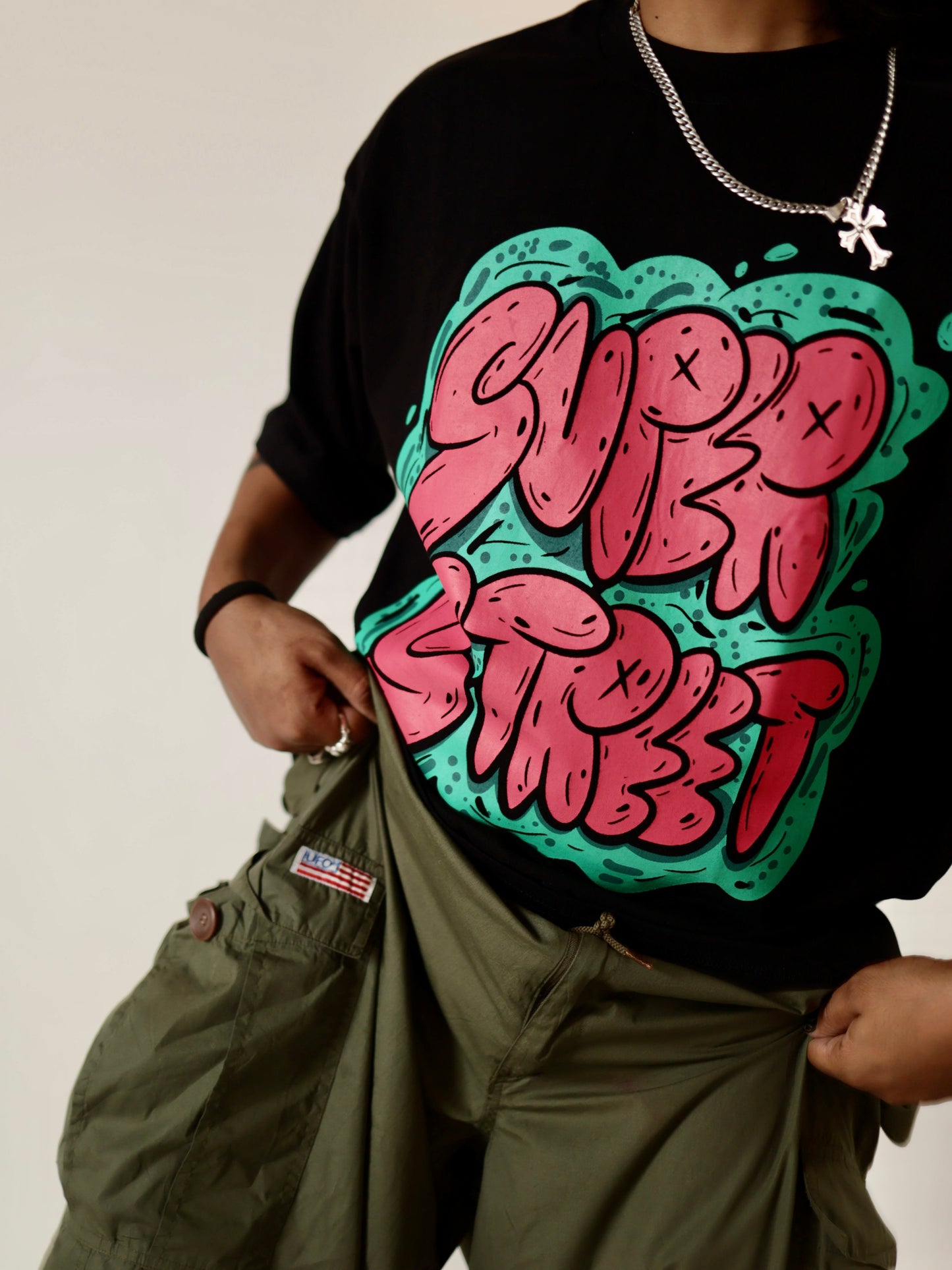 GRAFFITI T-SHIRT