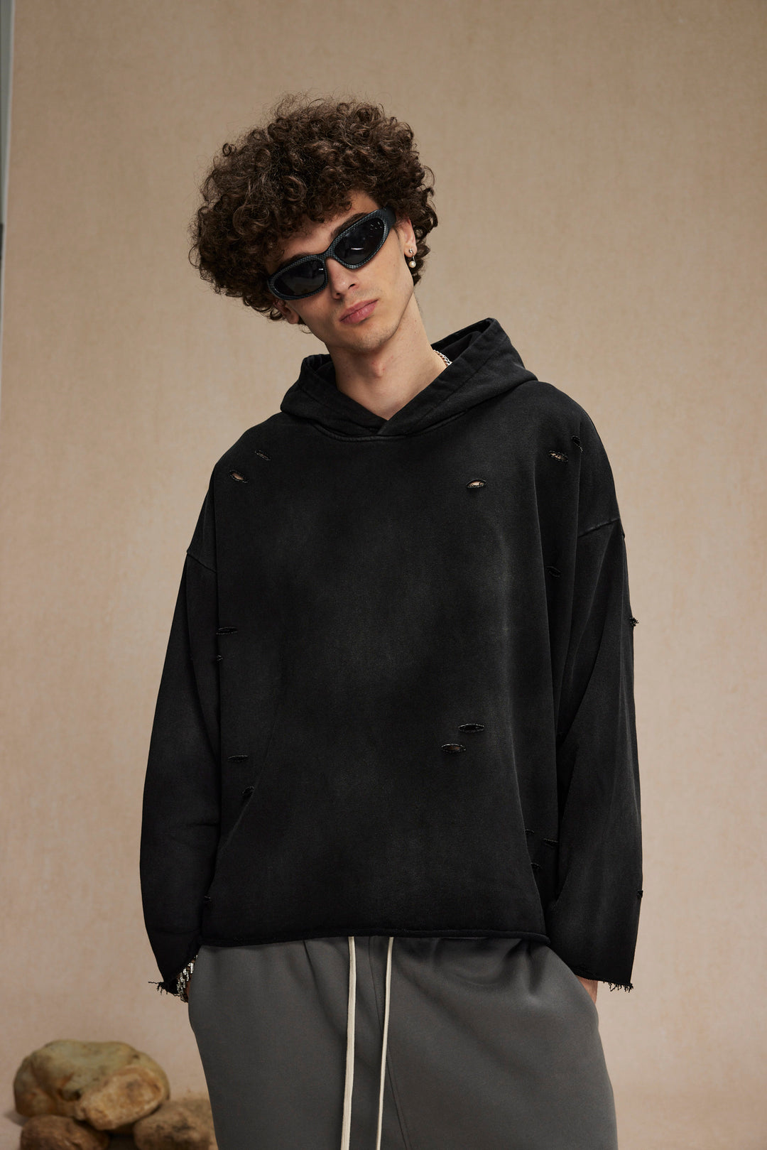 DISTRESSED BOXY FIT HOODIE