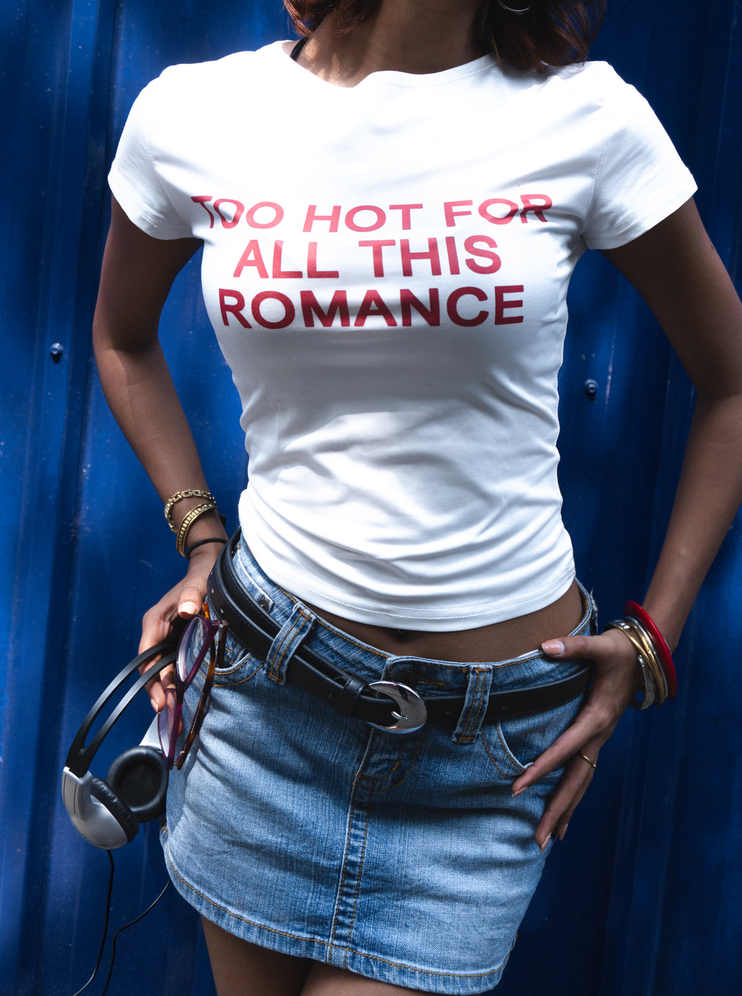NO ROMANCE BABY TEE