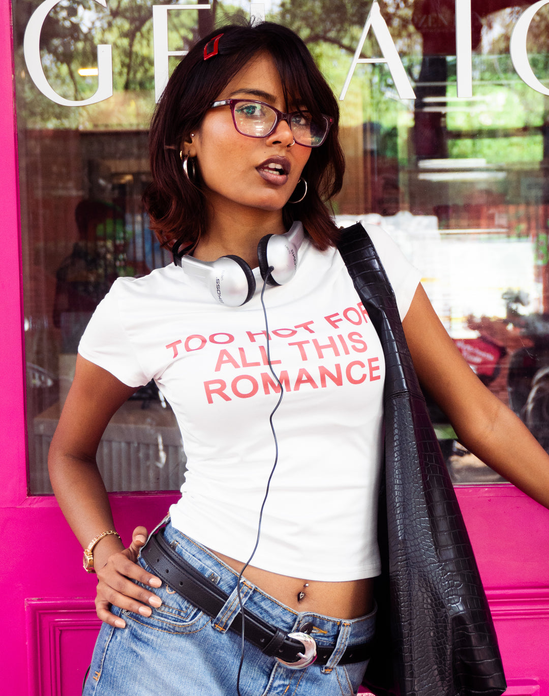 NO ROMANCE BABY TEE