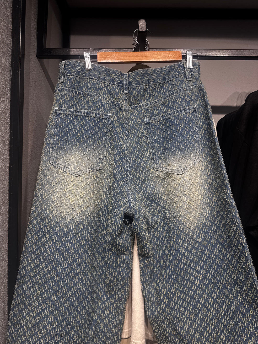 TEXTURED DENIM JORTS