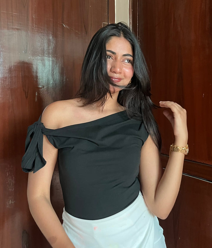 SUGAR BOW OFF SHOULDER TOP