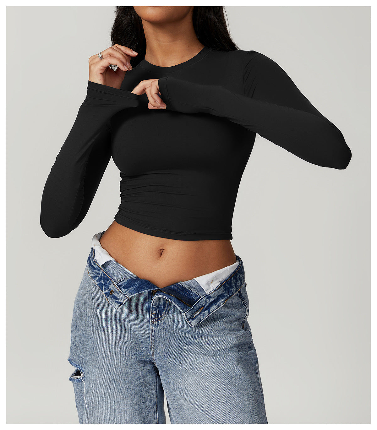 ESSENTIAL LONG SLEEVE BLACK TOP